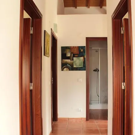 別荘 Charming House In Burinhosa, Pataias With Shared Pool *