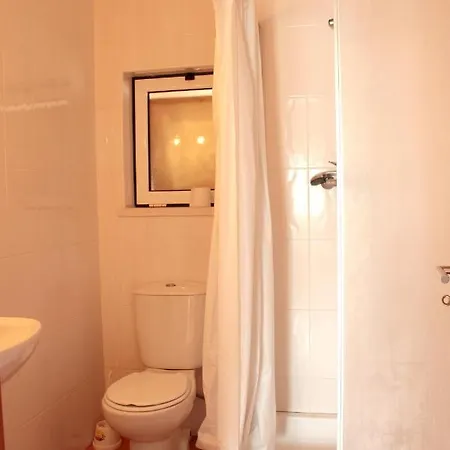 Charming House In Burinhosa, Pataias With Shared Pool Casa de Férias Burinhosa