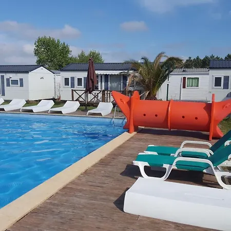 Charming Poolside Retreat *